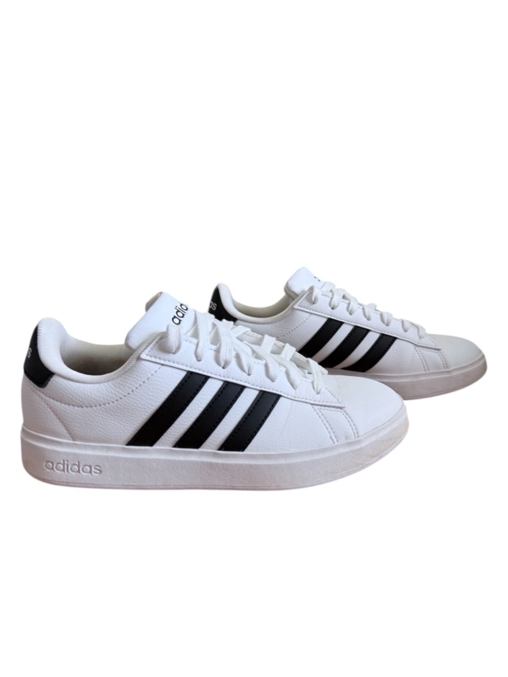 Adidas Cloudfoam Advantage women size 7 white and black striped